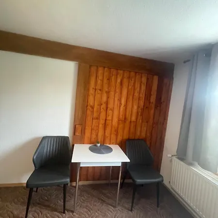 Гостевой дом Giulias Budget Haus Ройте