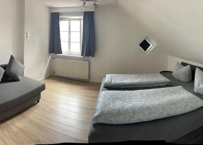 Giulias Budget Haus *