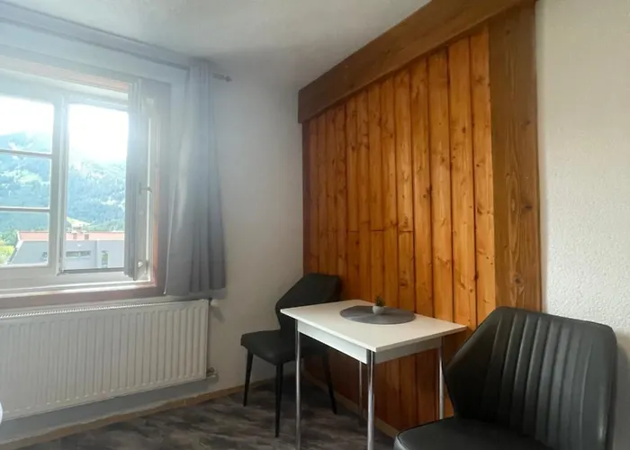 Giulias Budget Haus Casa de hóspedes *