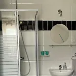 Giulias Budget Haus *