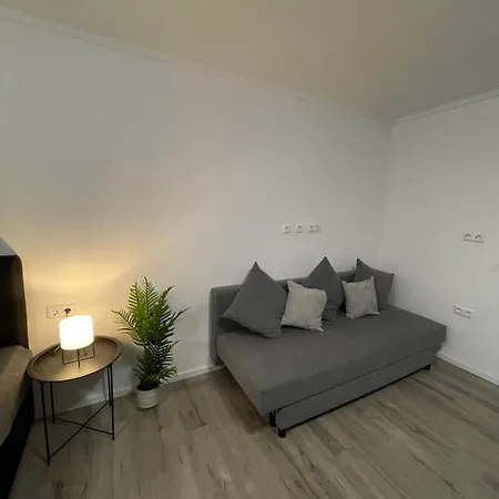 بيت ضيافة Giulias Budget Haus