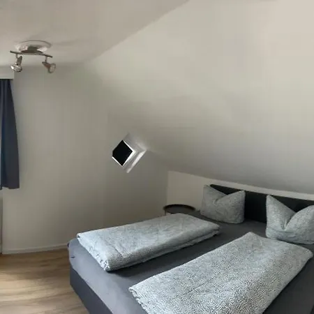 Giulias Budget Haus * روتته